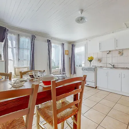 1 Bedroom Nice Home In Montmorillon Holiday home *