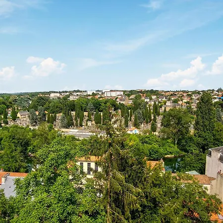 1 Bedroom Nice Home In Montmorillon *