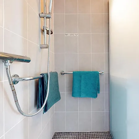 Cozy In With Wi-fi *